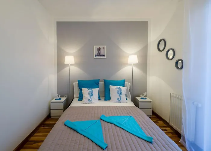 Mierzeja - Turkusowa, * Kąty Rybackie